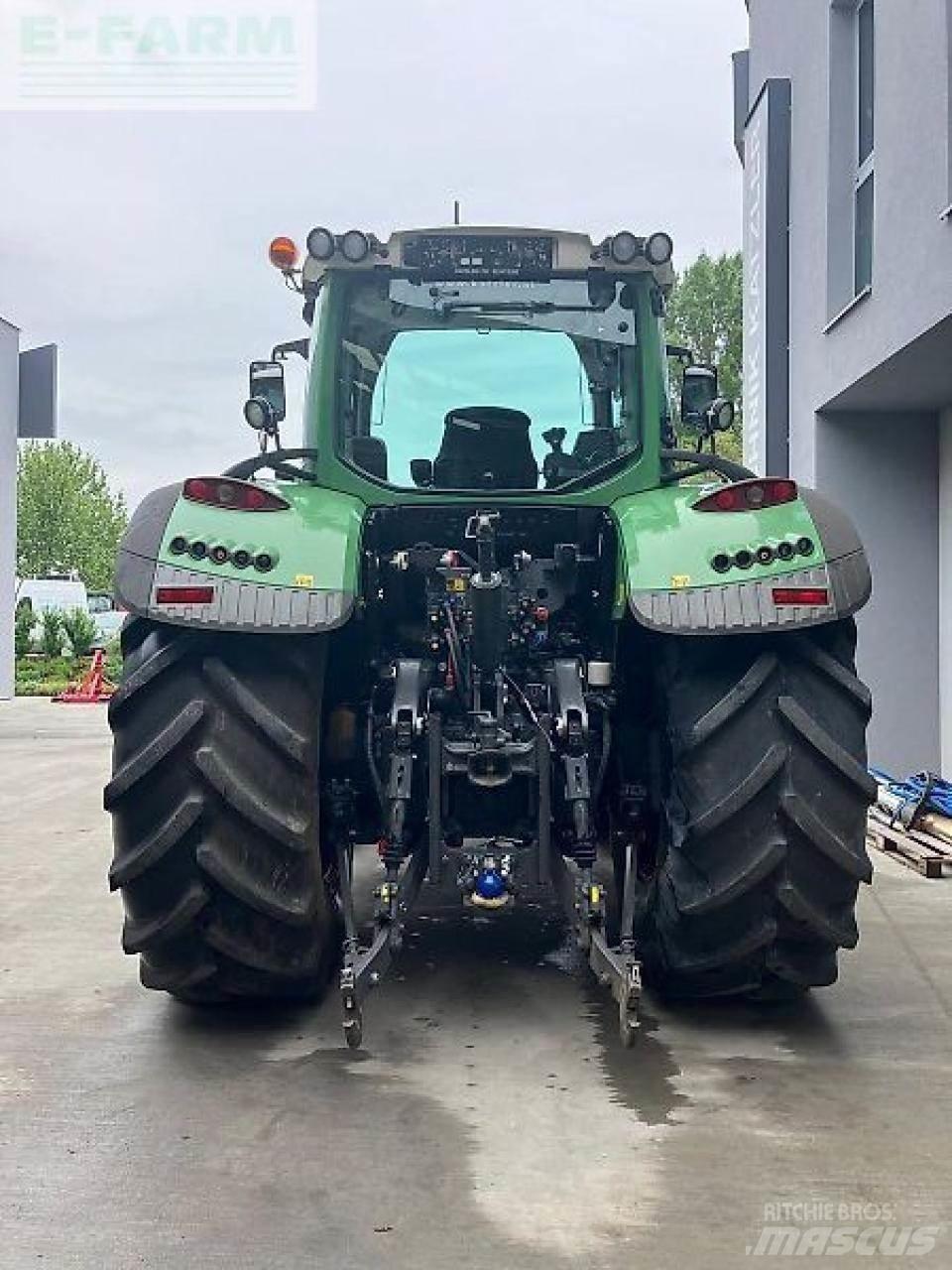 Fendt 724 vario Tractors