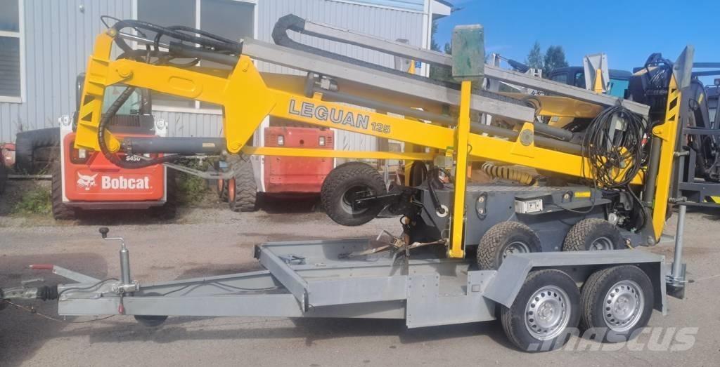Leguan 125 Compact self-propelled boom lifts