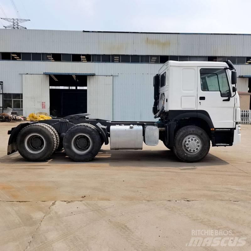 Howo 371 6x4 Conventional Trucks / Tractor Trucks