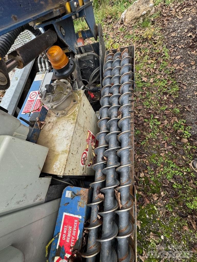  Hydra Joy 1 G Digger Derricks trucks