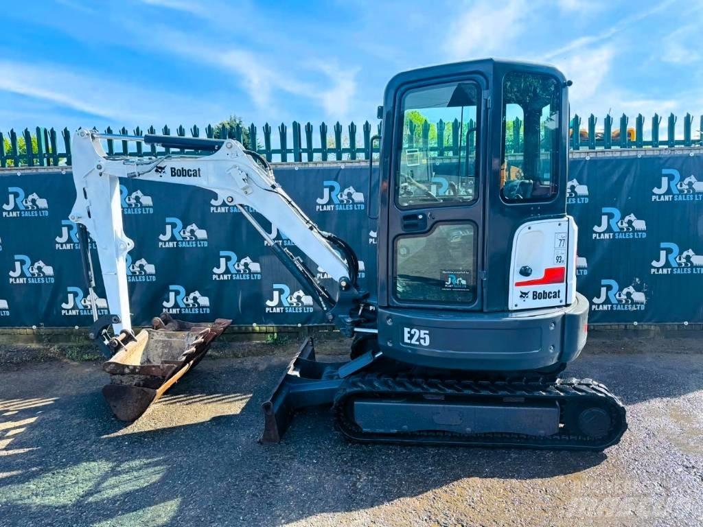 Bobcat E 25 Mini Excavators <7t (Mini Diggers)