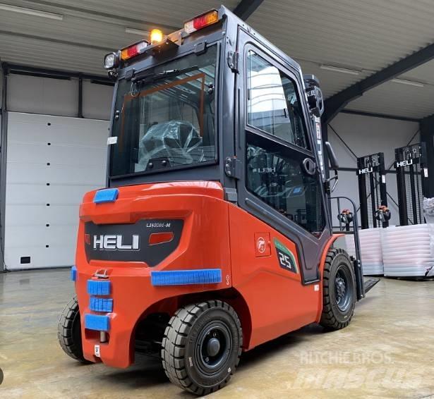 Heli CPD 30 Electric Forklifts
