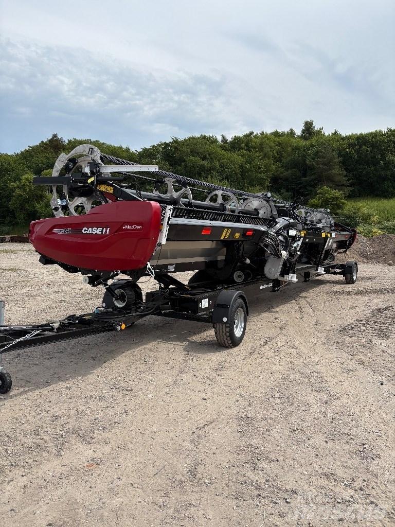 MacDon FD241 Harvester Headers