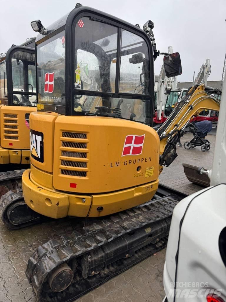 CAT 302.7 D Mini Excavators <7t (Mini Diggers)