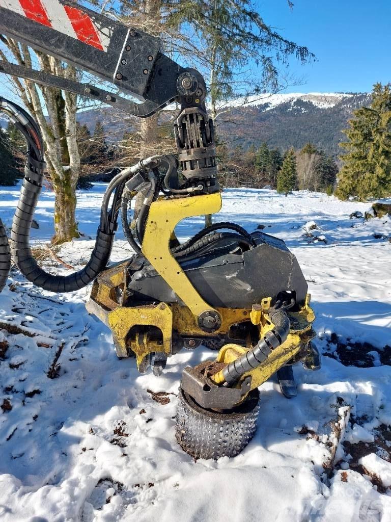 John Deere 1270 D Harvesters
