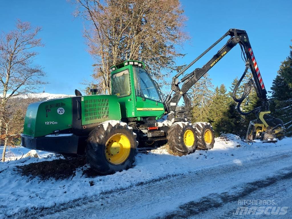 John Deere 1270 D Harvesters