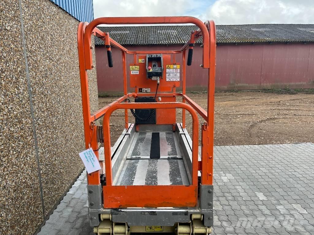 JLG 1930 ES Scissor Lifts