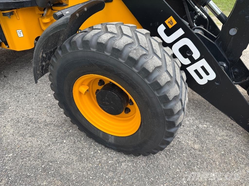 JCB 407 Wheel Loaders