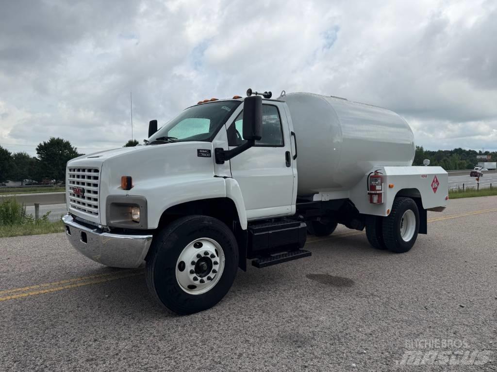 GMC C7500 Tank Trucks