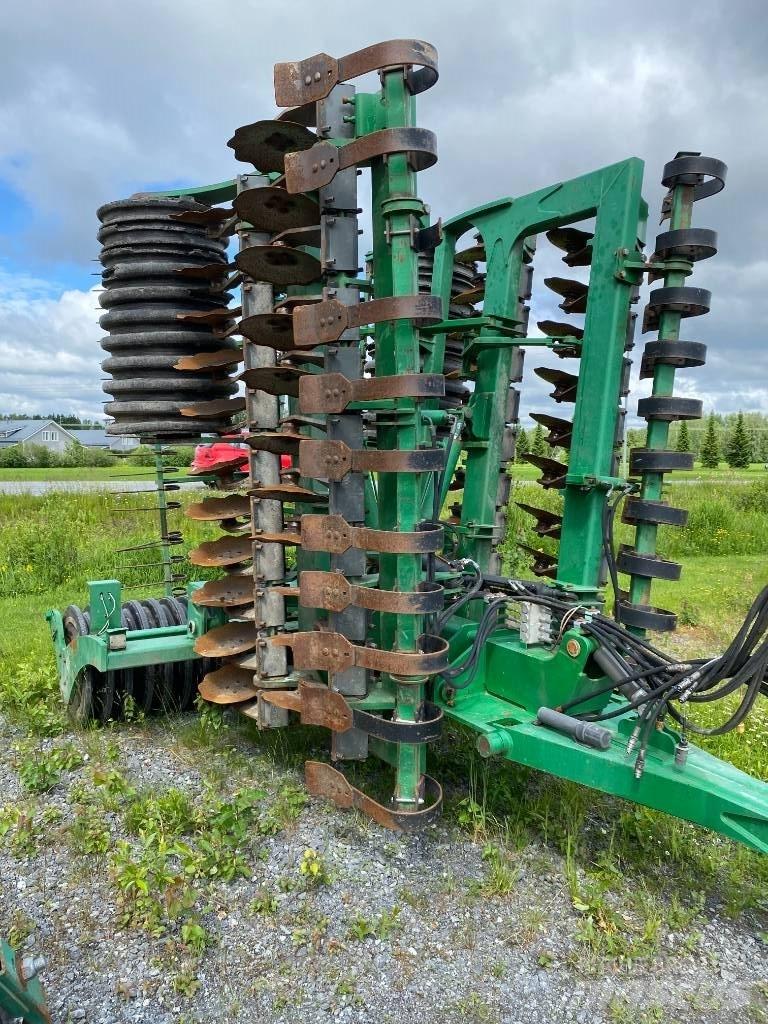 Kivi-Pekka Lamu 550 Disc Harrows