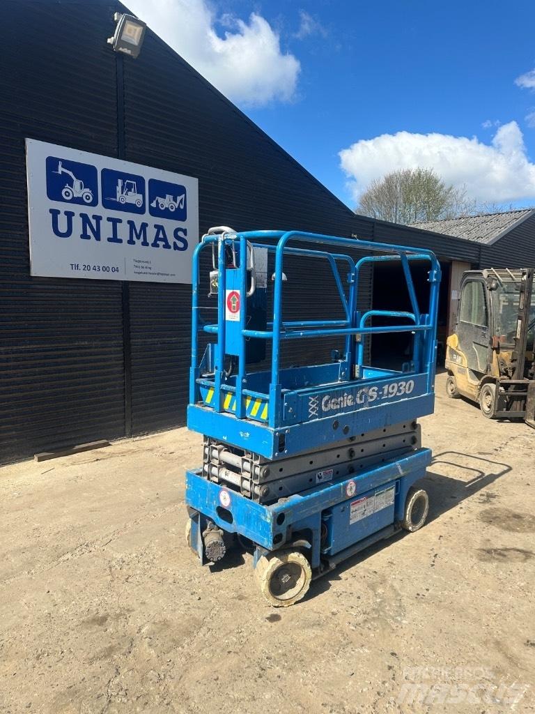 Genie GS 1930 Scissor Lifts