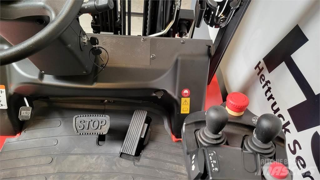  EFL303-S joystick Electric Forklifts