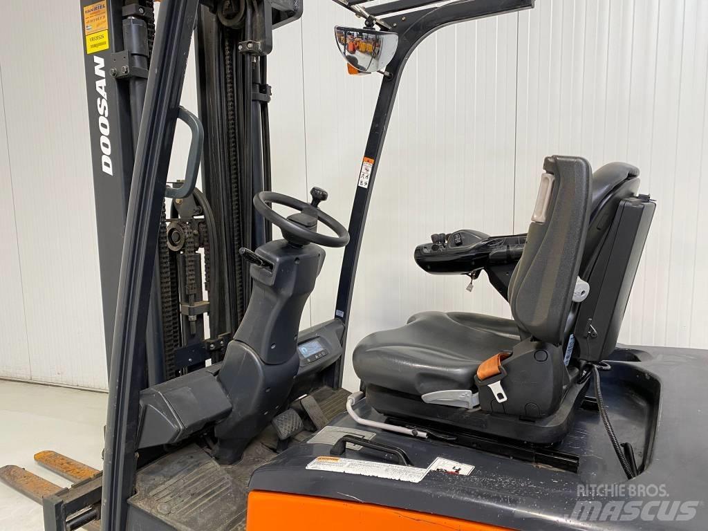 Doosan B20TL-7 Electric Forklifts