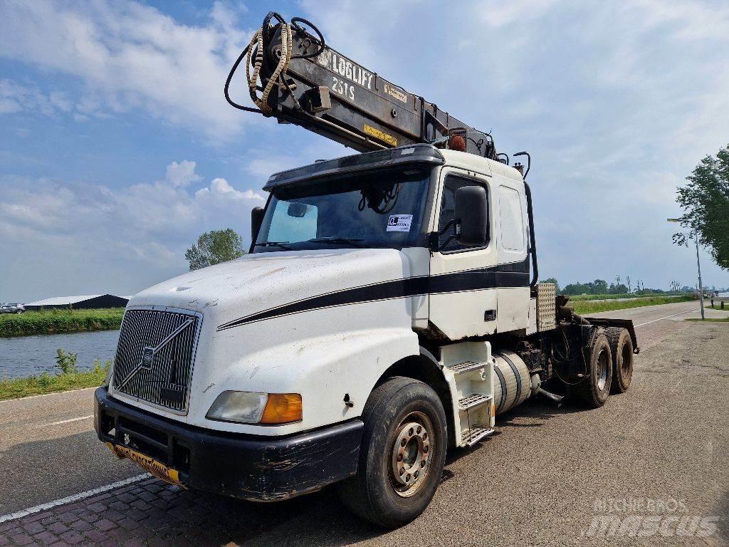 Volvo NH12.460 Conventional Trucks / Tractor Trucks