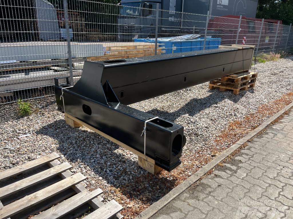 Elme 817 Reach Stackers