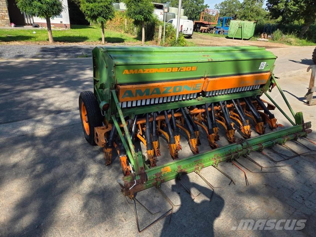 Amazone D8-30 Farm Drills
