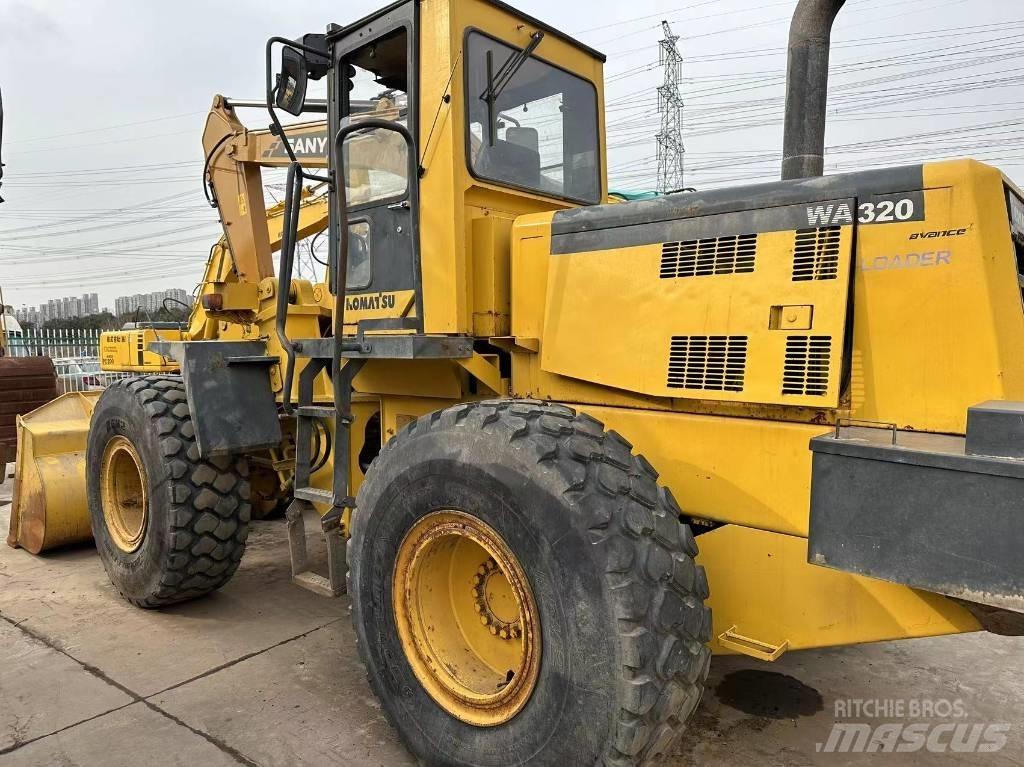 Komatsu WA 320 Wheel Loaders