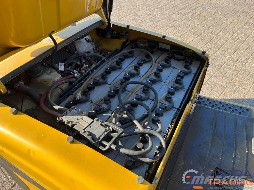 Yale ERP16VT Electric Forklifts