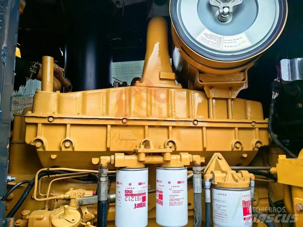 Shantui SD 32 Motor Graders