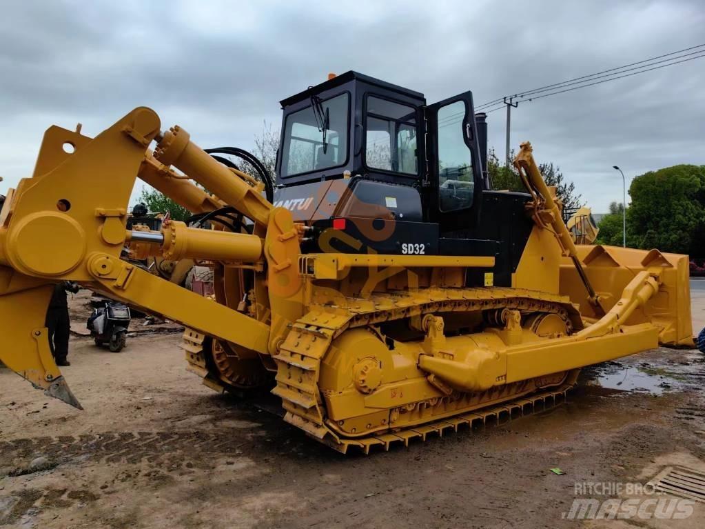Shantui SD 32 Motor Graders
