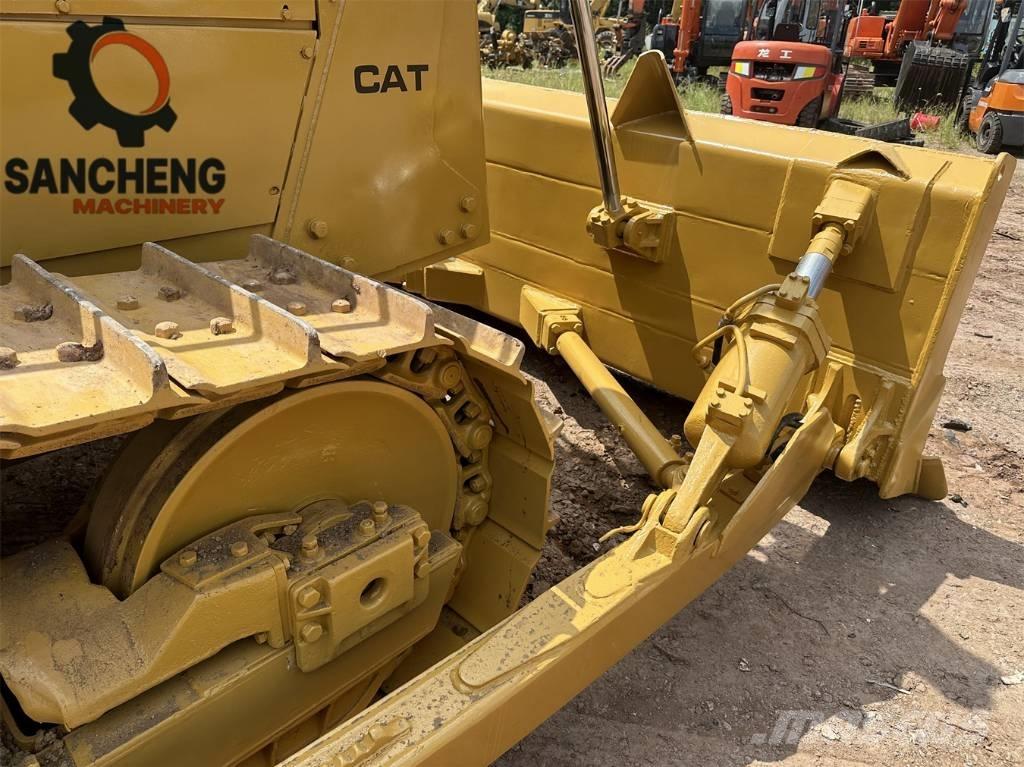 CAT D6G Crawler dozers