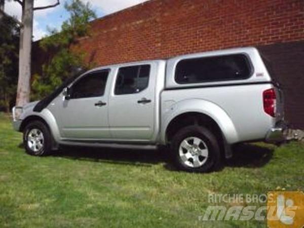Nissan NAVARA ST-X Panel vans