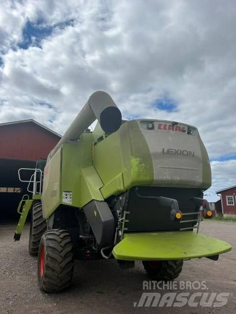 CLAAS Lexion 620 Combine Harvesters