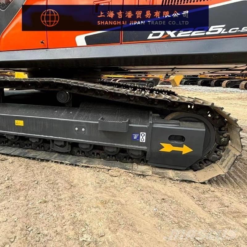 Doosan DX 225 Crawler Excavators