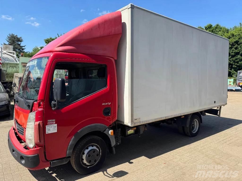 Renault Maxity 130 Other