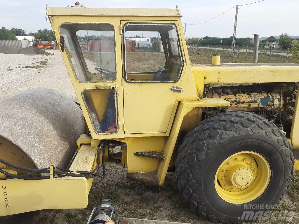 Bomag BW 212 D Soil Compactors