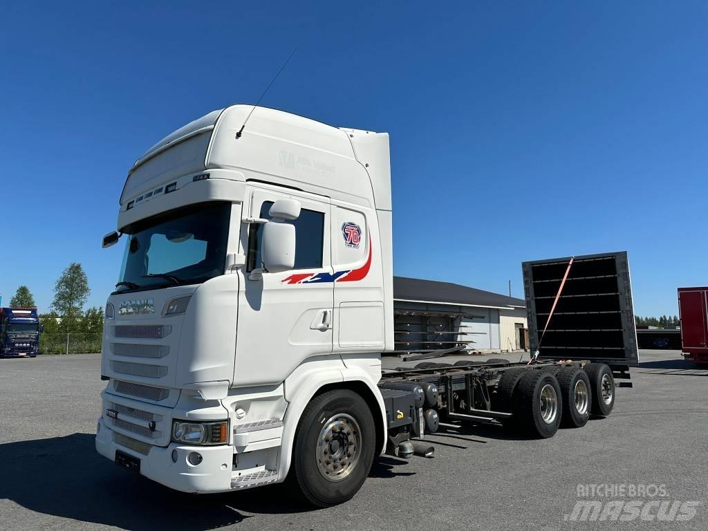 Scania R 580 Cab & Chassis Trucks
