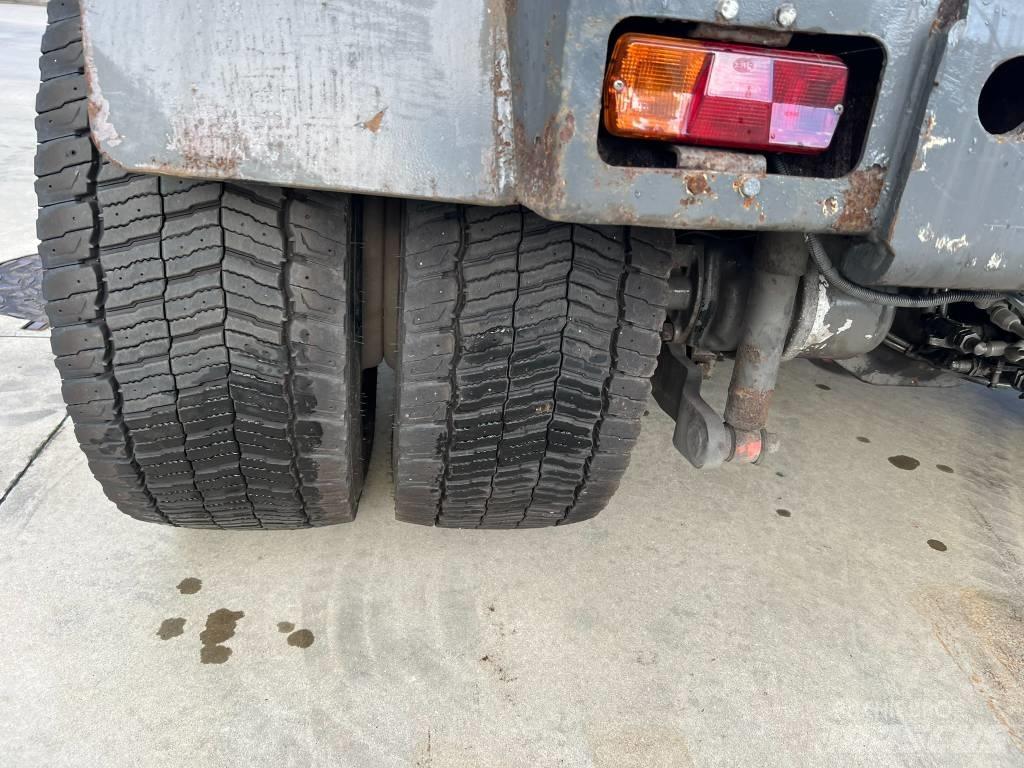 Terberg RT222 Shunt Trucks