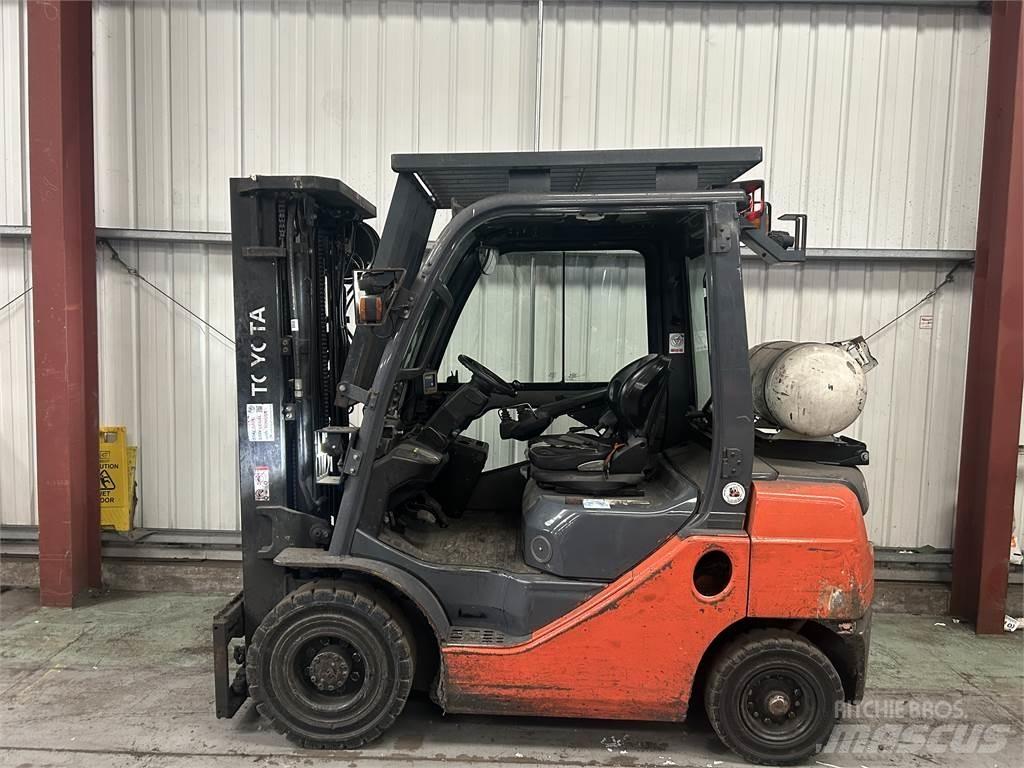 Toyota 02-8FGF25 LPG trucks