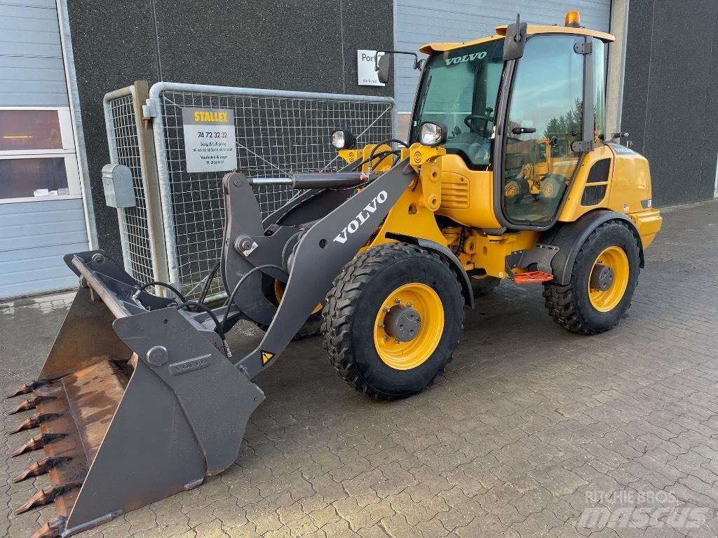 Volvo L28F Mini Loader
