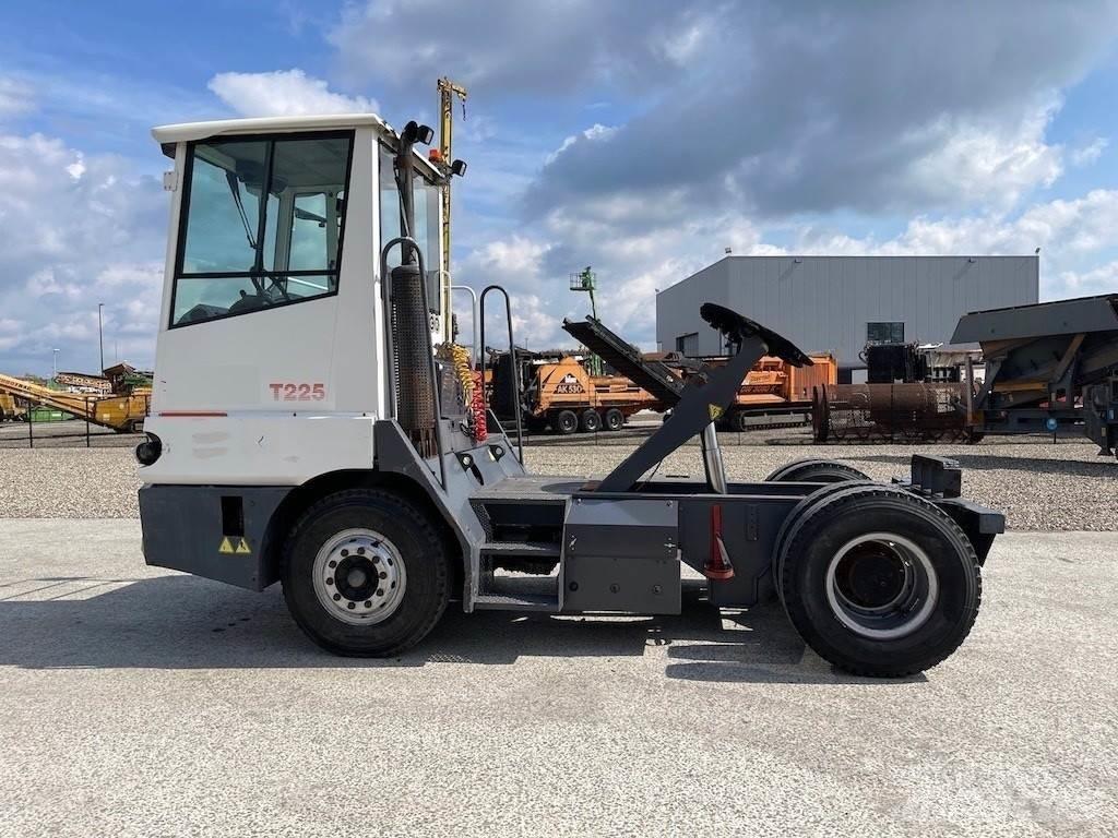  T225 Shunt Trucks