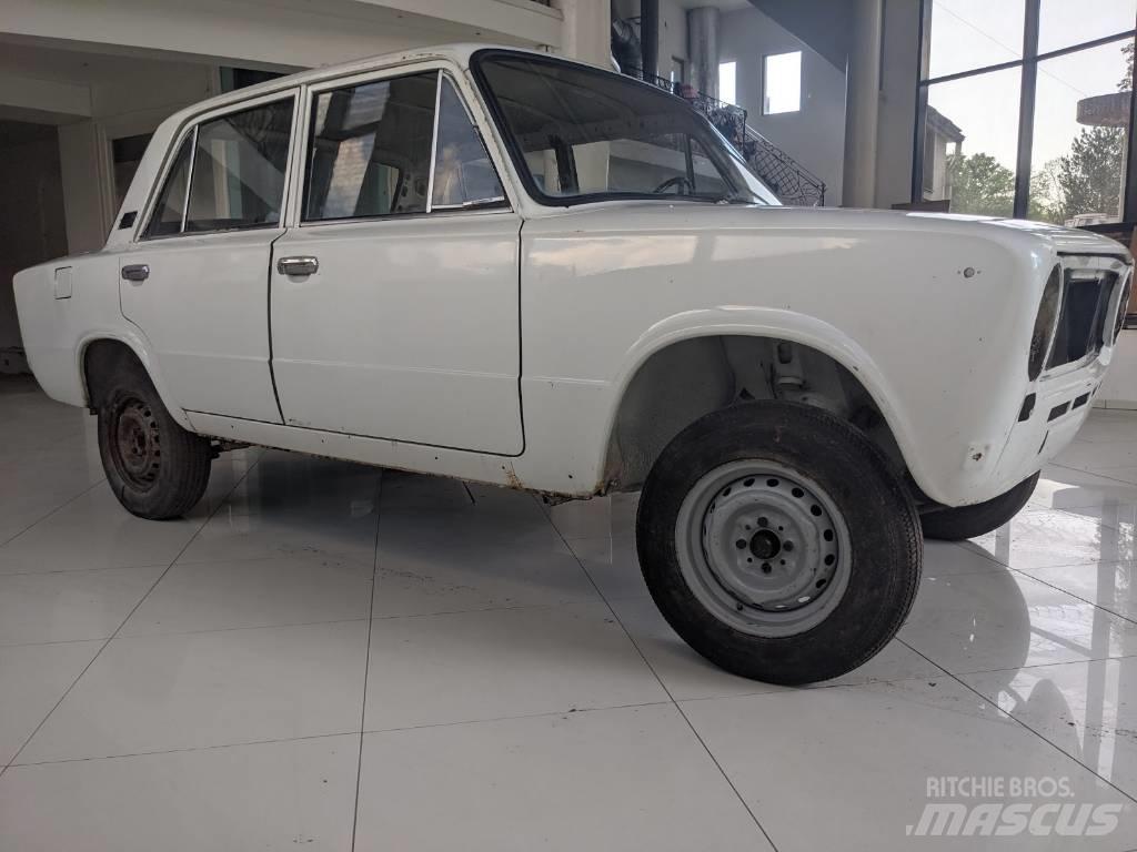  VAZ 2101 Automobiles / SUVS