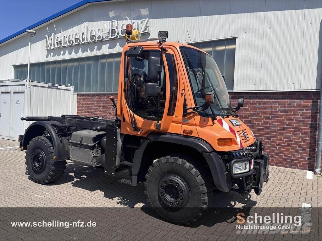 Mercedes-Benz U500 Other Trucks