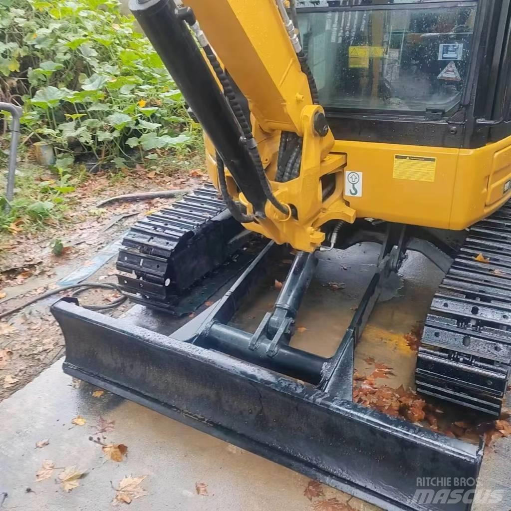 CAT 303.5 E CR Mini Excavators <7t (Mini Diggers)