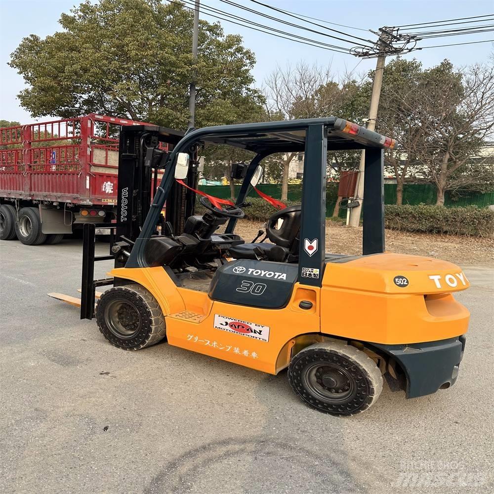 Toyota 62-7 FD N 30 Diesel Forklifts