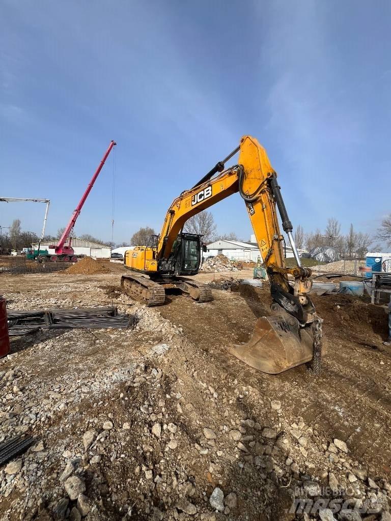 JCB JS 210 Crawler Excavators