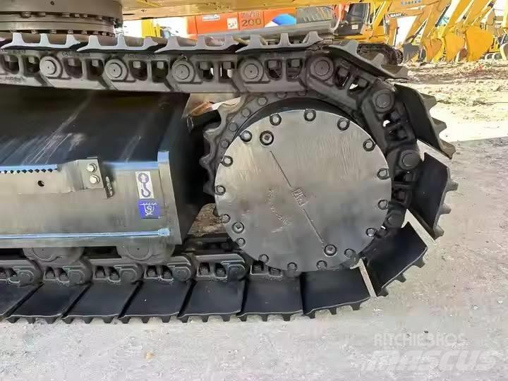 Komatsu PC 400 Crawler Excavators