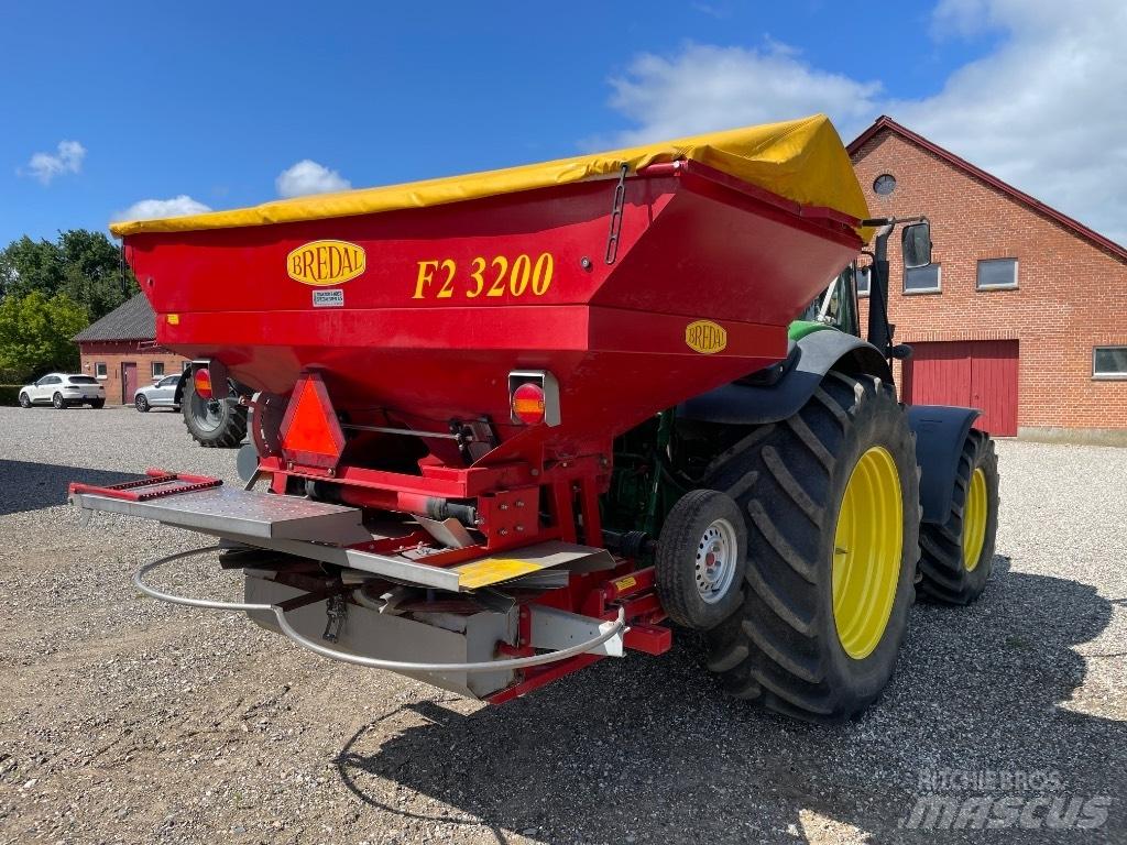 Bredal F2 3200 Manure spreaders