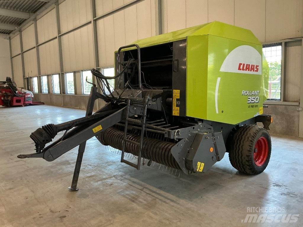 CLAAS Rollant 350 Round Balers
