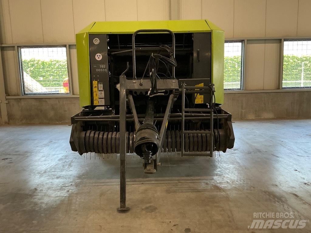 CLAAS Rollant 350 Round Balers
