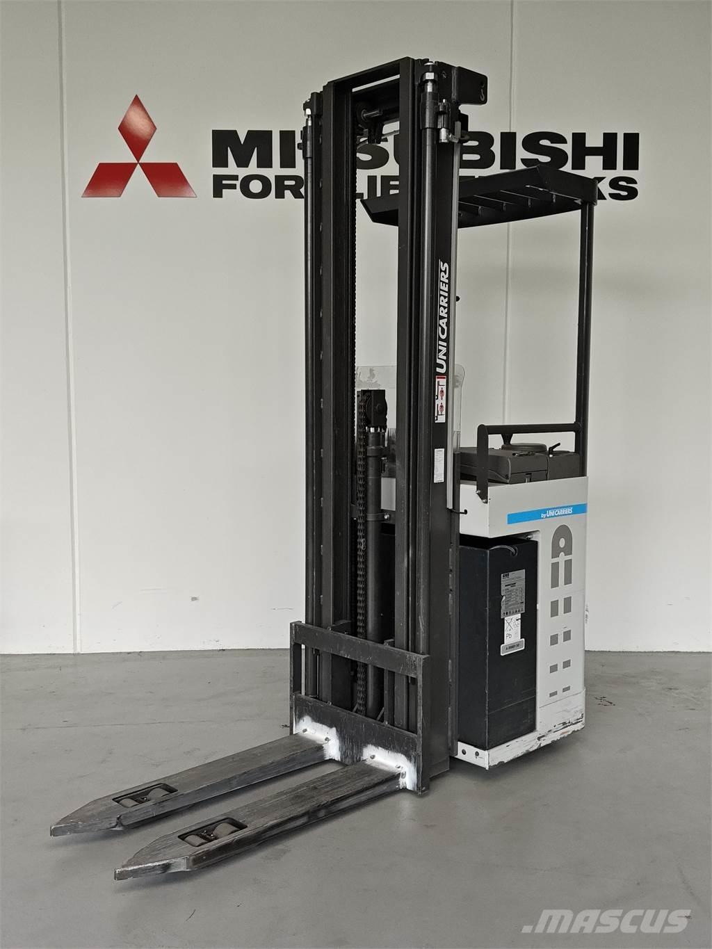 Atlet A160 Low lifter with platform