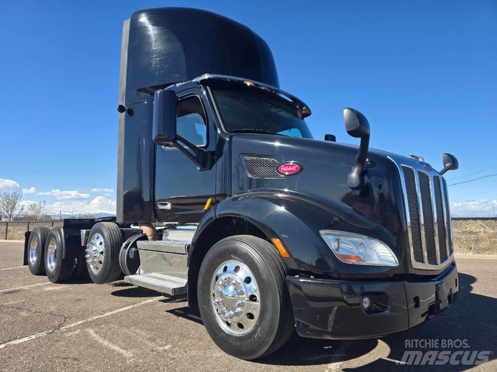 Peterbilt 579 Conventional Trucks / Tractor Trucks