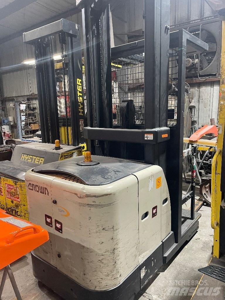 Crown Order Picker Electric Forklifts