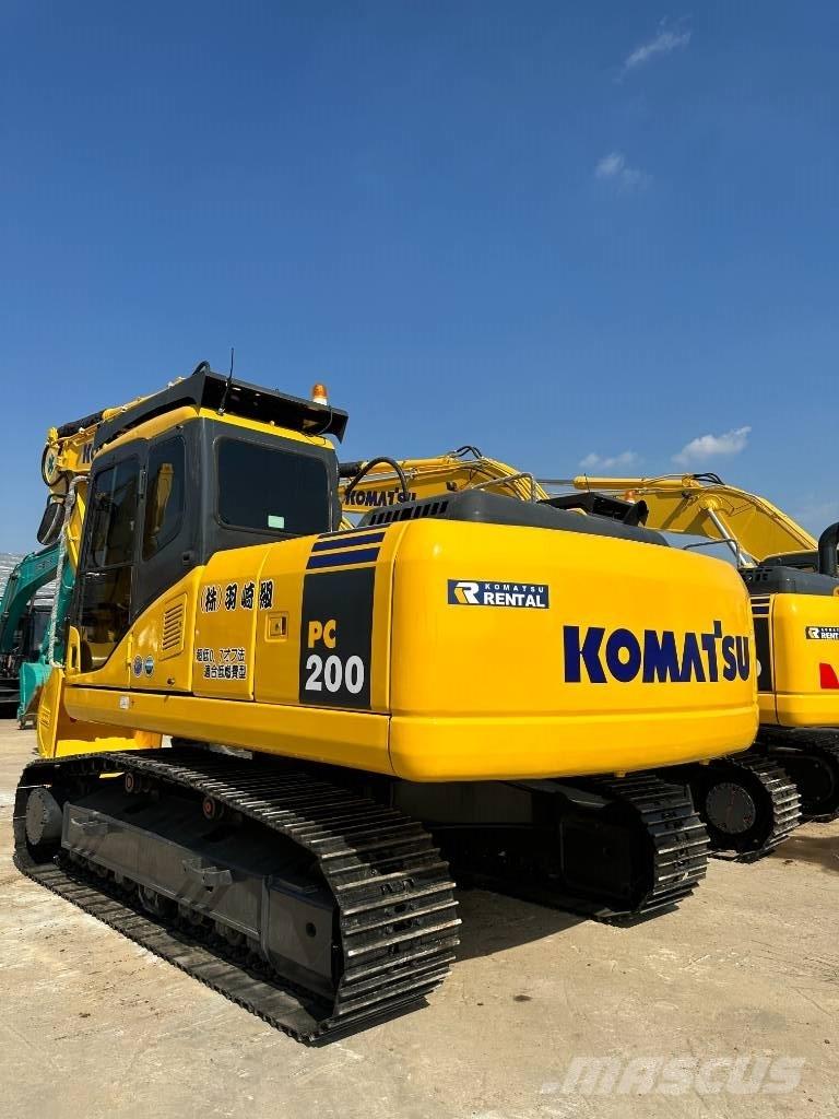 Komatsu PC 220-7 Crawler Excavators