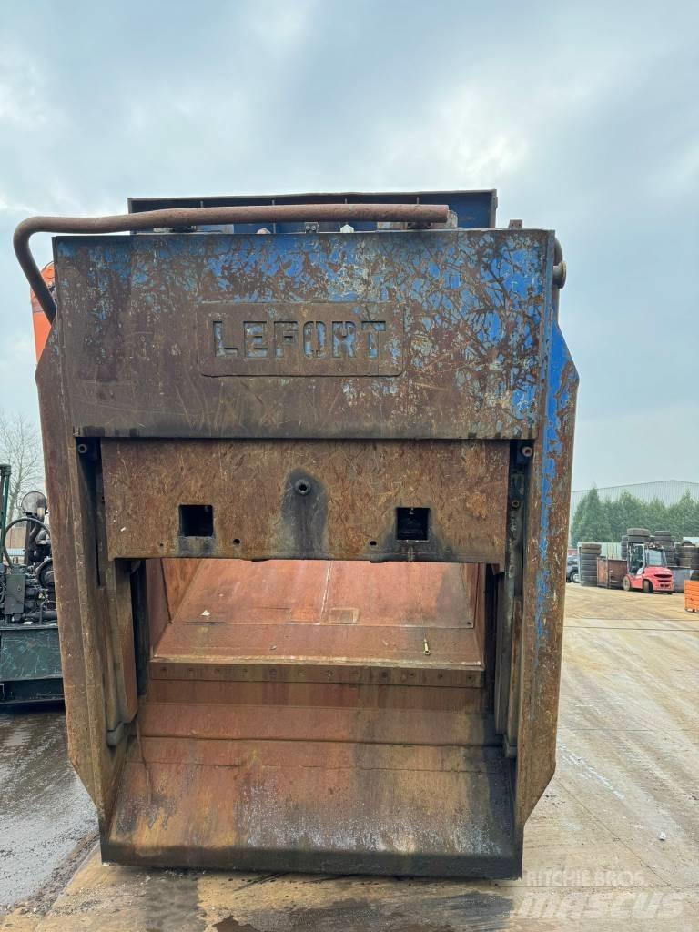 Lefort Ecosystem Waste Plants