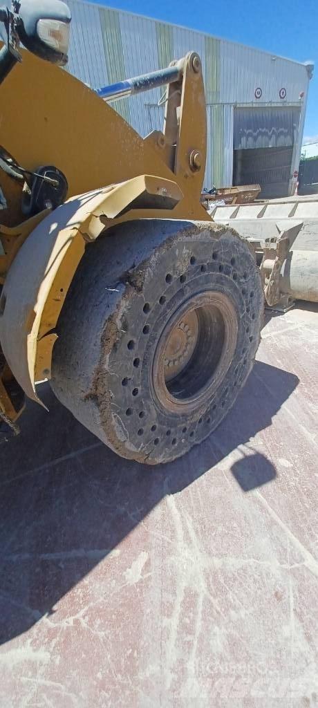 CAT 930 M Wheel Loaders